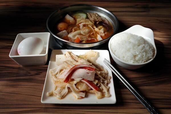 红烧排骨盖浇饭套餐（型号